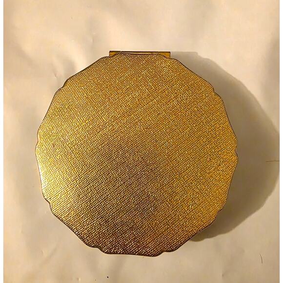 Vintage Roses Butterfly Gold Mirrored Compact - Picture 2 of 5